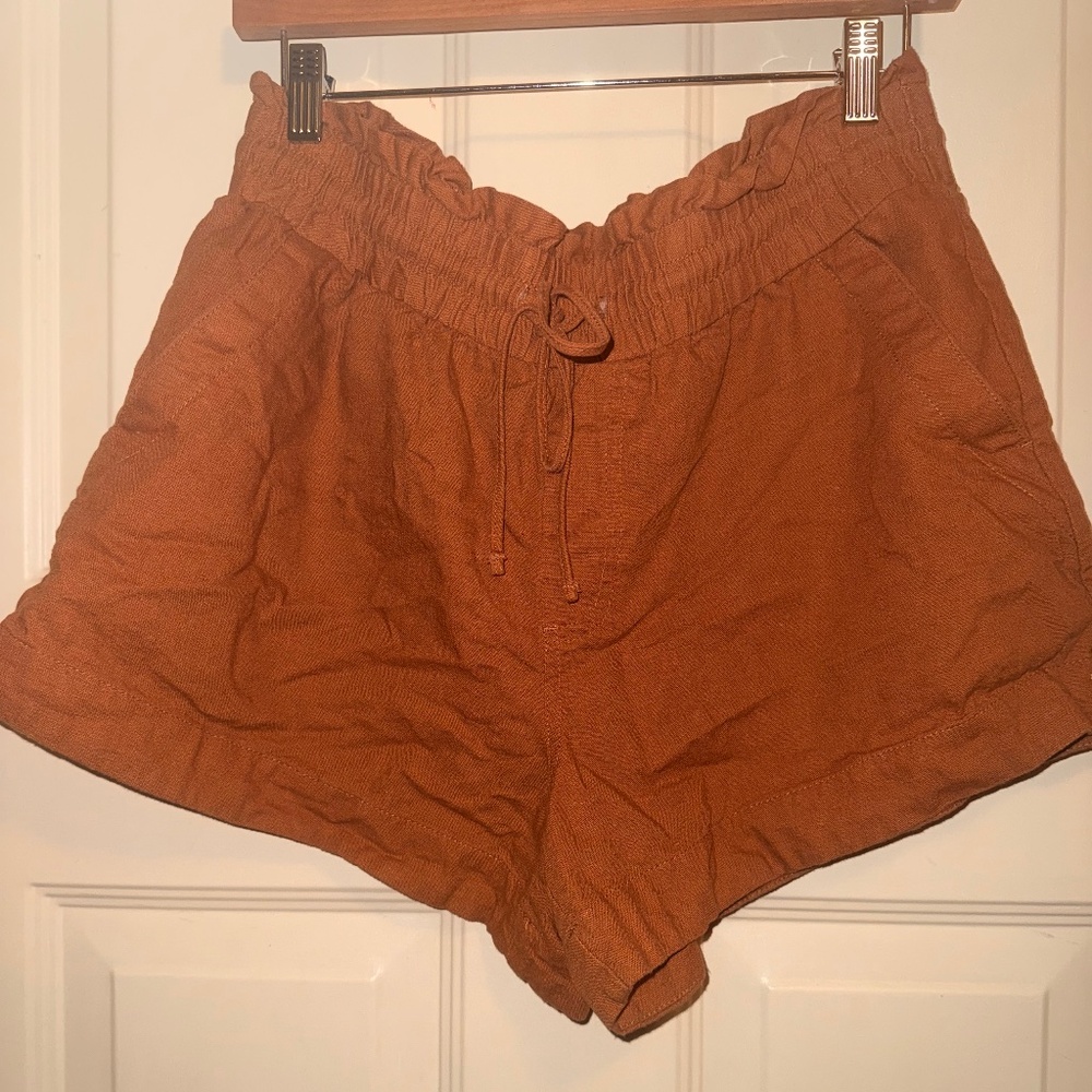 Linen shorts